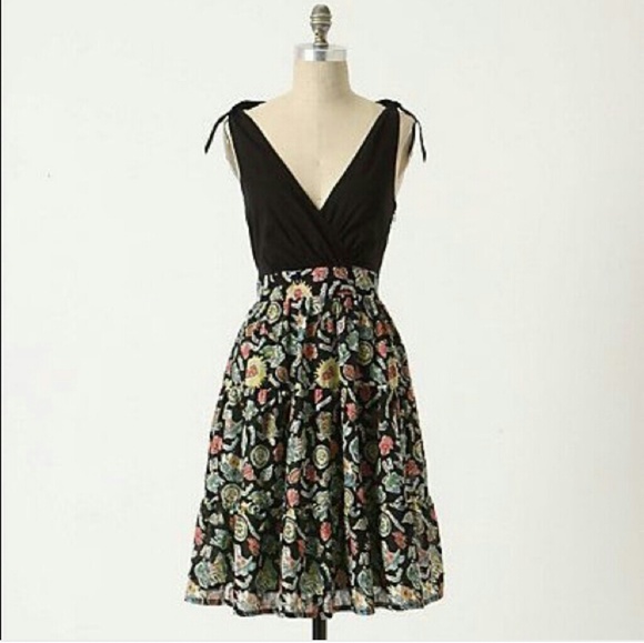 Maeve Dresses & Skirts - Maeve Bora Bora Cotton V Neck Dress size 4 Anthro